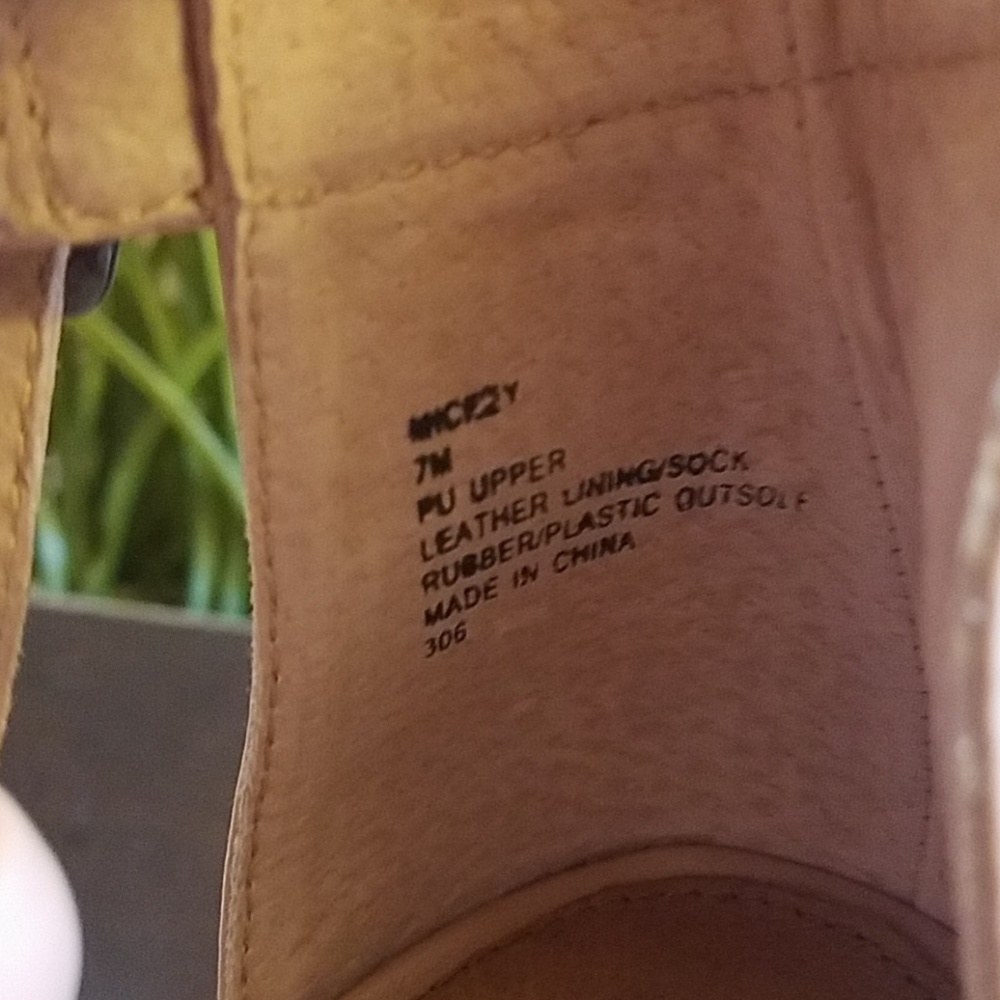 Steve Madden Open Toe Blush Nude Heels - Picture 5 of 5